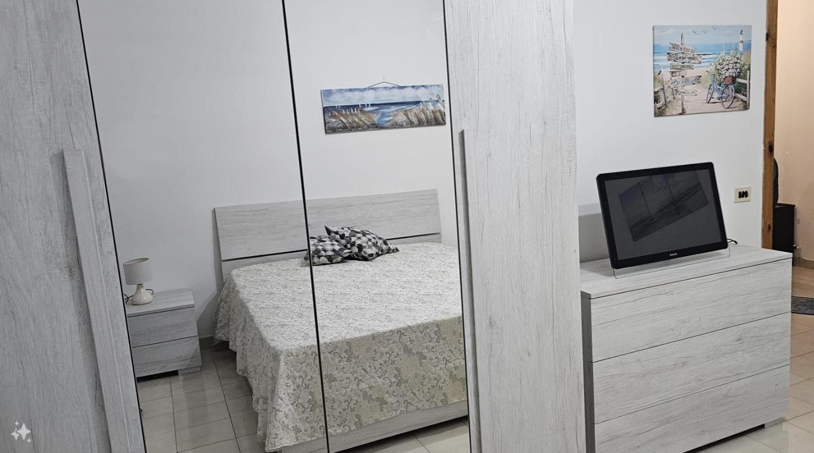 Giu Al Mar - Apartment Porto Cesareo Exteriör bild